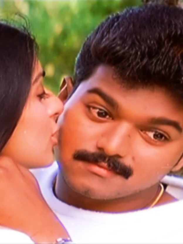 #vijay #bhumikachawla #fyp #foryou #badri_tamilmovie_song #tamilcutsong #kadhal_solvathu_udhadugal_alla #myfavoritesong #fypシ #foryoupage #trending 