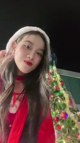 Merry X'mas Na Ka🎄🧑‍🎄 #merrychristmas #lastchristmas #ปอฝ้ายพาป่วง🤣 #ปอฝ้ายพาป่วง #ดันขึ้นฟีดที #อย่าปิดกั้นการมองเห็น #แซนตี้ #tiktokindia #fpyシ 