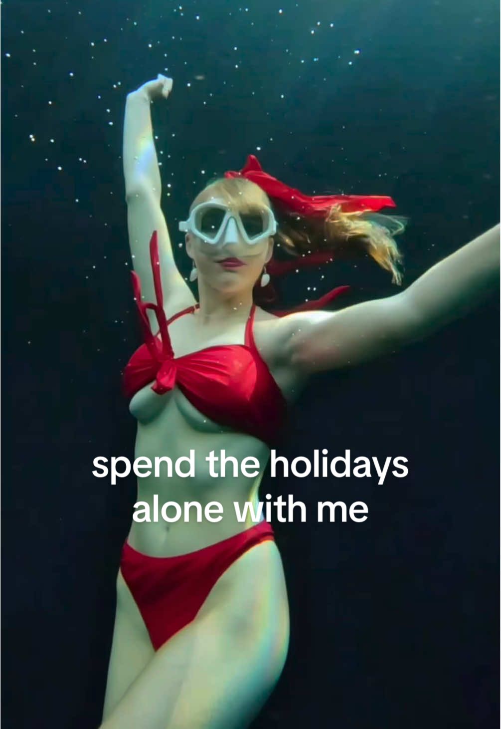 i’d take being alone over spending holidays fighting with some dusty 🙏 #protectingmypeace #spendthedaywithme #christmaseve #xmas #singlegirl #crafting #seashells 