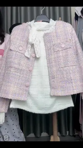 Áo khoác dạ hồng ngũ sắc  cổ tròn 🌷🍓 #mẻychristmas🎄🎁🎊 #xuhuong2023 #xuhuong2024 #hottrend #xuhuongtiktok 