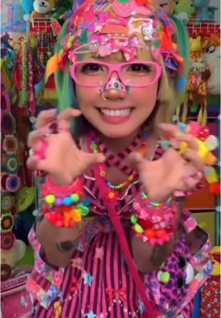 → #CYBR_GRL ✩ ⋆｡₊˚ #CELB — ₊ ⊹ loveee ‧₊˚ req by: @carl🎸 ꒰ colors : pink/ rainbow ꒱ 𓂃 [ #fancam #fc #kpop #kpoptheme #slowedfancam #ningsweb ]