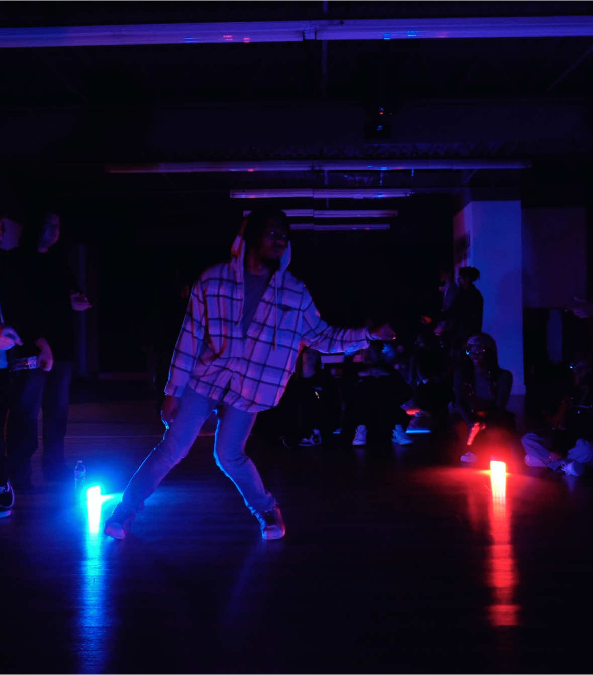 Christmas dance party 🕺🏾🪩🎄 #dance #fluid #freestyle #animated #aesthetic #rnb #danceislife #merrychristmas 