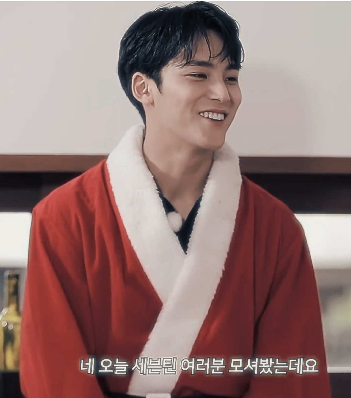 I found this 6’2” beautiful talented man under my tree this morning thank you santa #mingyu #seventeen #seventeen17_official #seventeen세븐틴 #mingyuedit #kimmingyu #mingyuseventeen #seventeenedit #svt #svtedit #carat #세븐틴 #fyp #kpop #kpopfyp #kpopedit #edit #dontletthisflop #scoupstroops @SEVENTEEN 