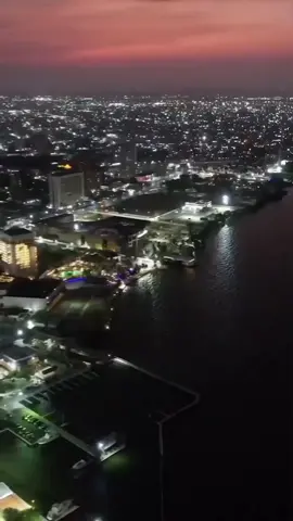 He conocido al amor pues la vida me lo ha presentado🎶🎵 es la más pura expresión  de todo a que que esta enamorado 😍 🎵🎶🎵🎼💕 aunque muy lejos este para mi siempre estás a mi laaaaado.... #musicabonita🎤🎶🎼 #musica #gaitazuliana 