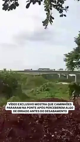 Exato momento da queda da Ponte JK, que liga Maranhão ao Tocantins . . . . . . . . . . #estreito #maranhao #tocantins #aguiarnopolis #instagram @Mayron Silva 