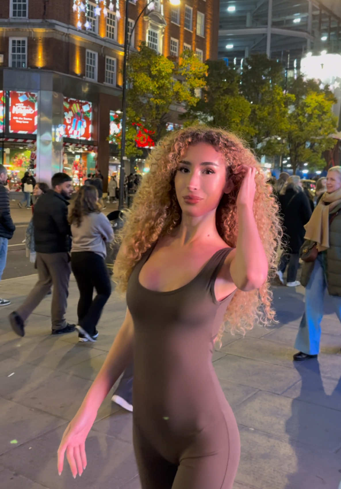 What did I say 👀 #fyp #london #christmas #explore #curlyhair #reaction 