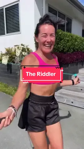 The Riddler 😂😂😂 @Jojo Legg @Matthew Broussard #couplecomedy #marriagehumor #mikeandjoelle 