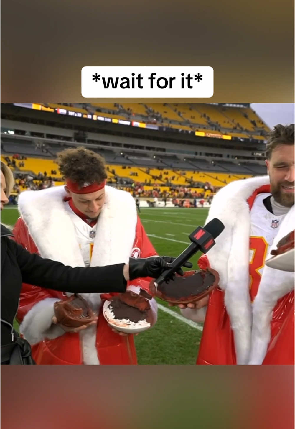 #PatrickMahomes is too funny 😂 (📺: Netflix) #chiefs #nfl #traviskelce