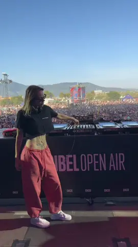 @Deborahdeluca Florence  track id: “It’s Not Right but It’s Okay” Whitney Houston (Deborah De Luca edit) #deborahdeluca #electronicmusic #edm #edm_electronicdancemusic #electronicdancemusic_ofc 