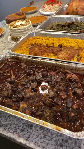 Christmas Dinner 🎄❤️ #fyppppppppppppppppppppppp #fypシ゚viral #xmasdinner #cooking #BlackTikTok #foodreview 