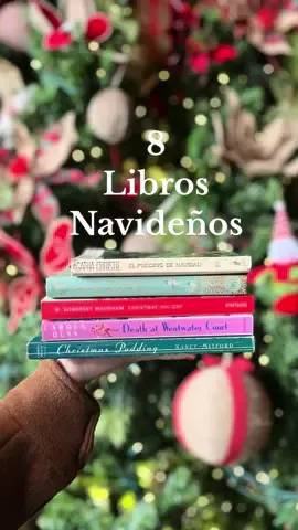 Algunos libros navideños de mi coleccion para esta temporada ❤️🎄✨ ¡Felices fiestas a todos! #BookTok #lecturasrecomendadas #booktokespañol #navidad #lecturasnavideñas #literatura #agathachristie #nancymitford #books #christmas 