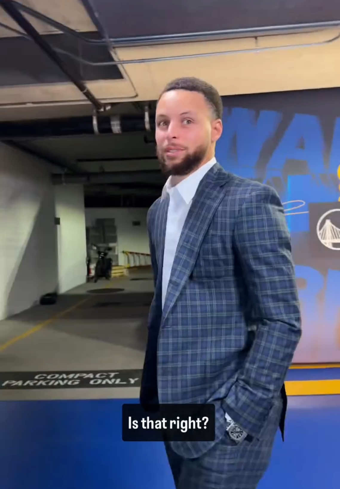 Steph in the building 🔥🔥 @NBA #NBA #basketball #stephencurry #outfit #fyp 