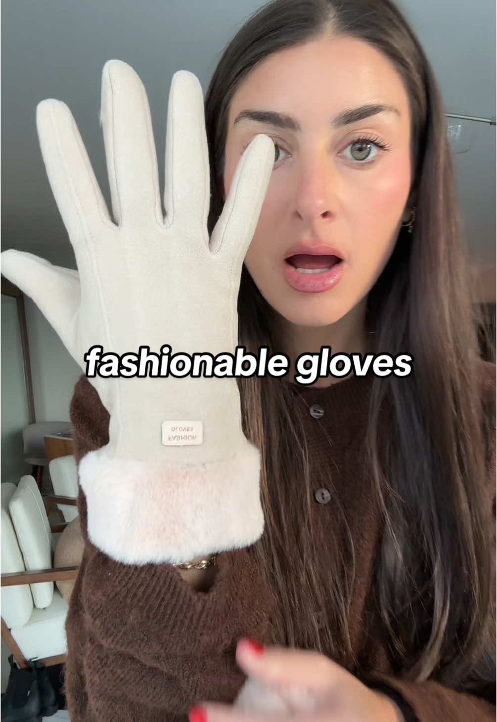 actually gloves that are warm and fashionable #gloves #fashionablegloves #winter #wintertips #winterfashion #fashion 