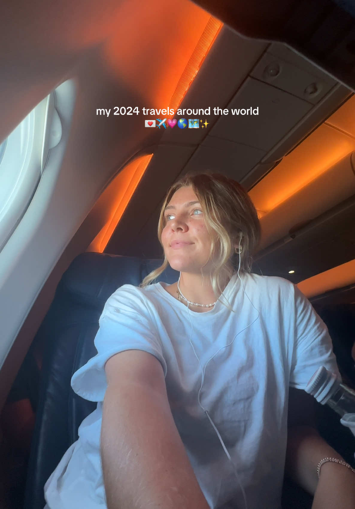 the craziest year of travels yet!!! any guess what the first stop of 2025 is going to be 👀🫣 #travel #fulltimetravel #travelinginyour20s #travellife #travelbucketlist #travelinspo #multdev #multdevapp #2024recap #yearoftravel #travelrecap #flights 