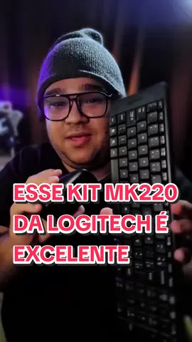 Esse é o Logitech MK220, um kit de teclado e mouse sem fio com a maior duração de bateria do mercado. Quer ver mais vídeos de PC? Passa lá no nosso canal!! Link na bio!! . . . #logitech #wireless #mk220 #TECLADO #mouse #7ctech 
