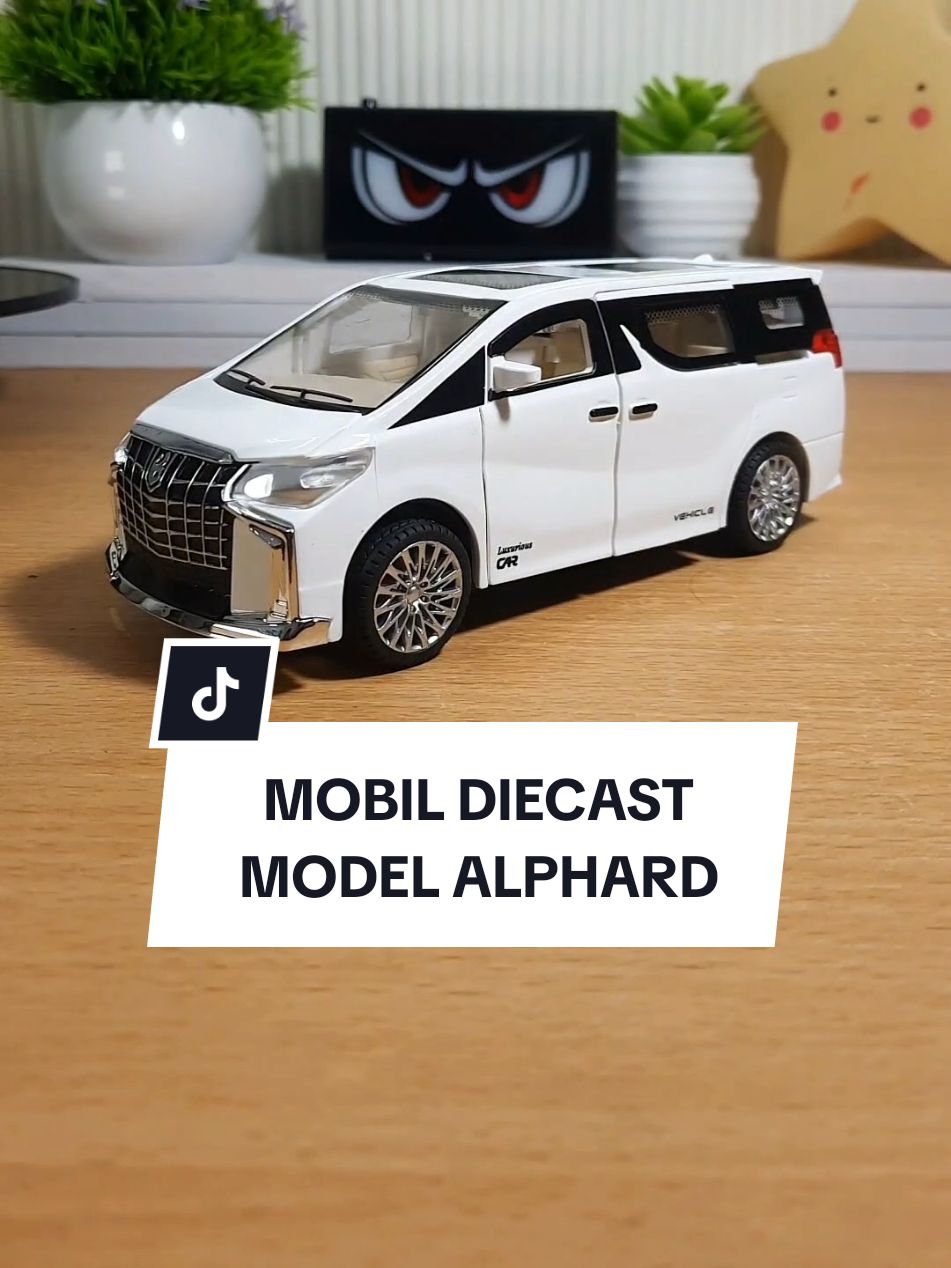 Smoga nanti punya aslinya-Mobil Mainan Diecast model Alphard #mobilmainan #mobilmobilan #diecast #alphard #miniaturalphard #wibgajian #yearendsale 