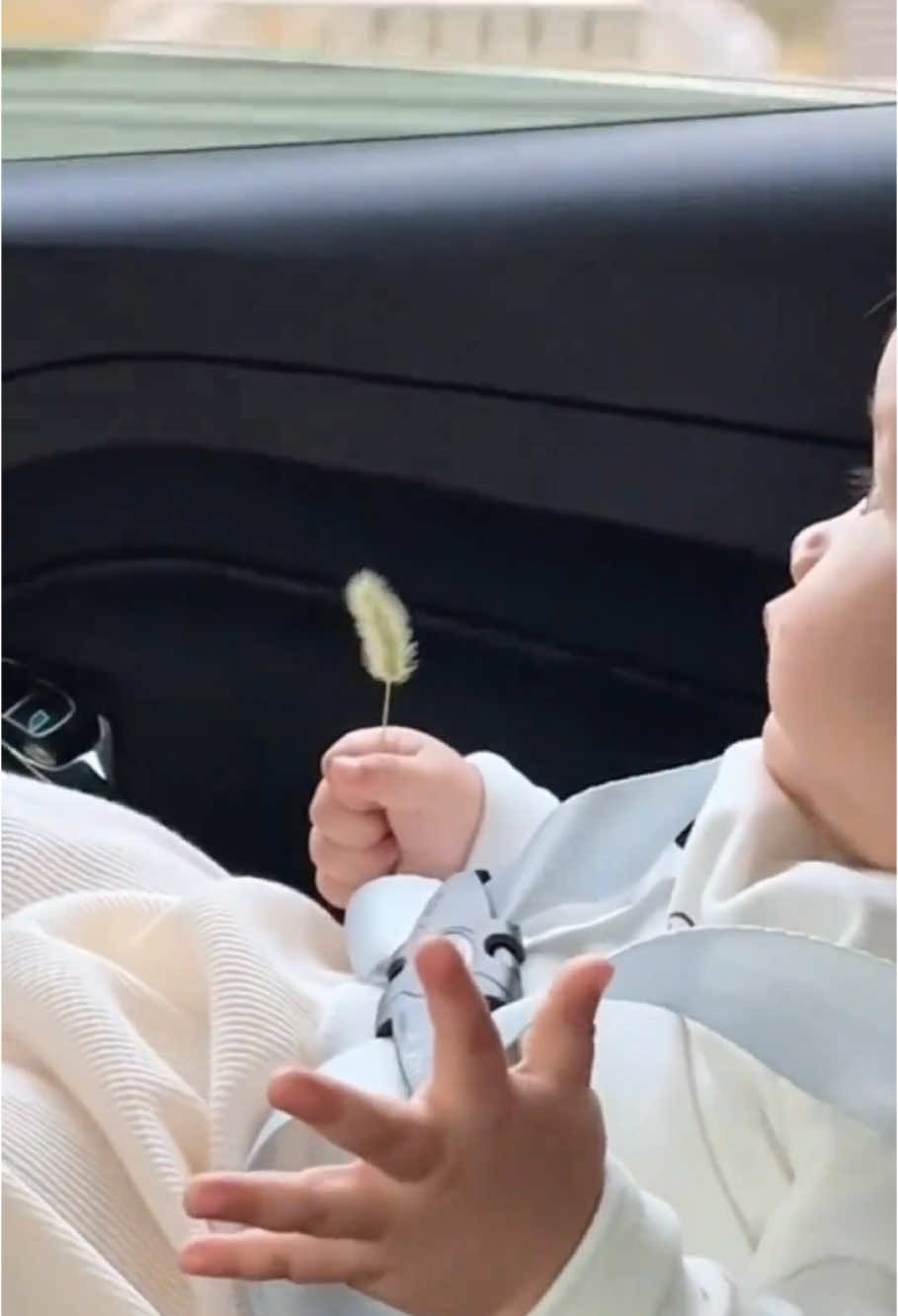 🥰 #viabexinhyeu #babycutevideos #nhavia2vach #nhaviabeyeu 