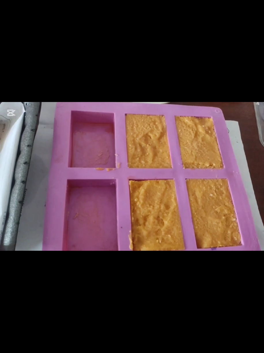Replying to @suwaiphyo399  #fypage #moeschoice  #Coldprocesssoapmaking 