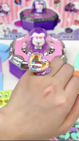 Tất cả các loại sách ma thuật tự làm có thể làm tất cả các loại nhẫn và mặt dây chuyền. Trẻ em rất thích nó, và đồ chơi của con gái #dochoitreem #dochoichobe #childrenstoys #toys #girltoy 