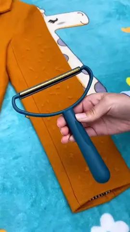 Lint Remover Best Quality  For Order WhatsApp: 0315-0846685  Kitchen in China Home Appliances Home Gadgets Kitchen Gadgets #HomeGadgets #KitcheninChina #KitchenGadgets #HomeAppliances #GadgetsAvailable 