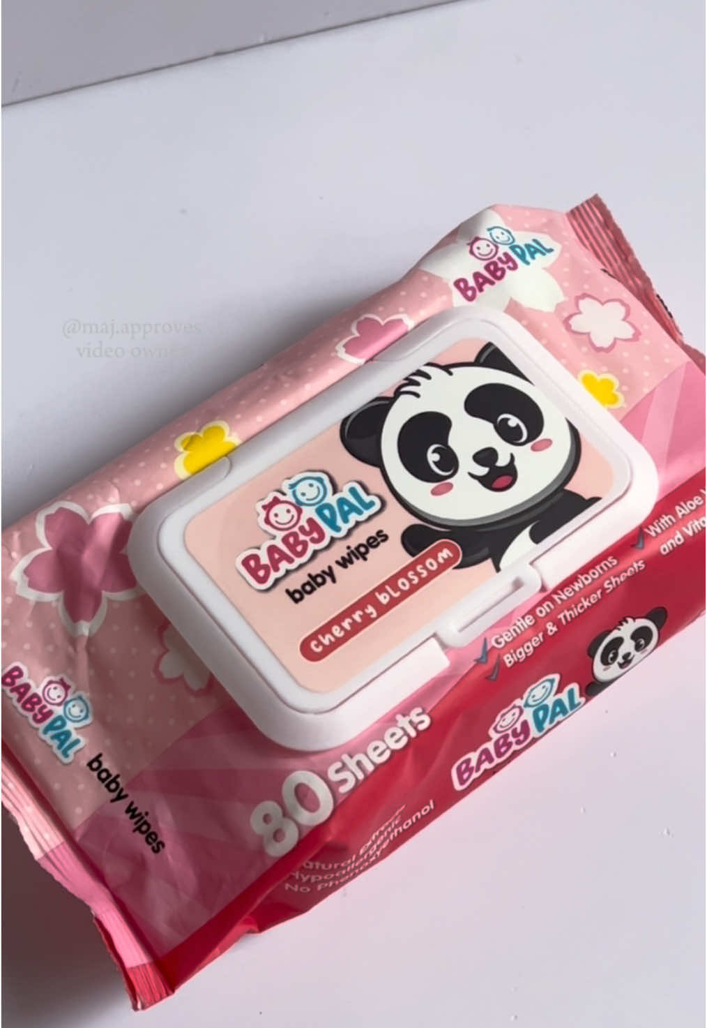 BabyPal babywipes in cherry blossom 🌸🩷 #babypal #babywipes #wetwipes #hypoallergenic #80sheetswipes #naturalextract #babypalwipes #wipesforbaby 