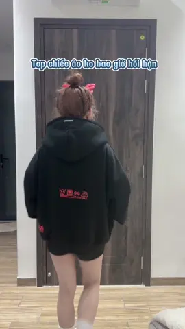 Màu đen ai cũng mê#aokhoac#hoodiezip#boxy#trending#xuhuong 
