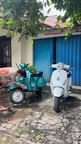 enak diliat kalo mengkilap #fyp #fypシ゚viral #modifikasi #vespa 