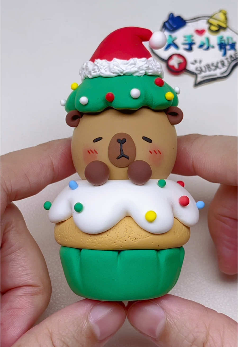 cup capybara 🧁 #clay #crafting #clayart #DIY #shorts #capybara #christmas 