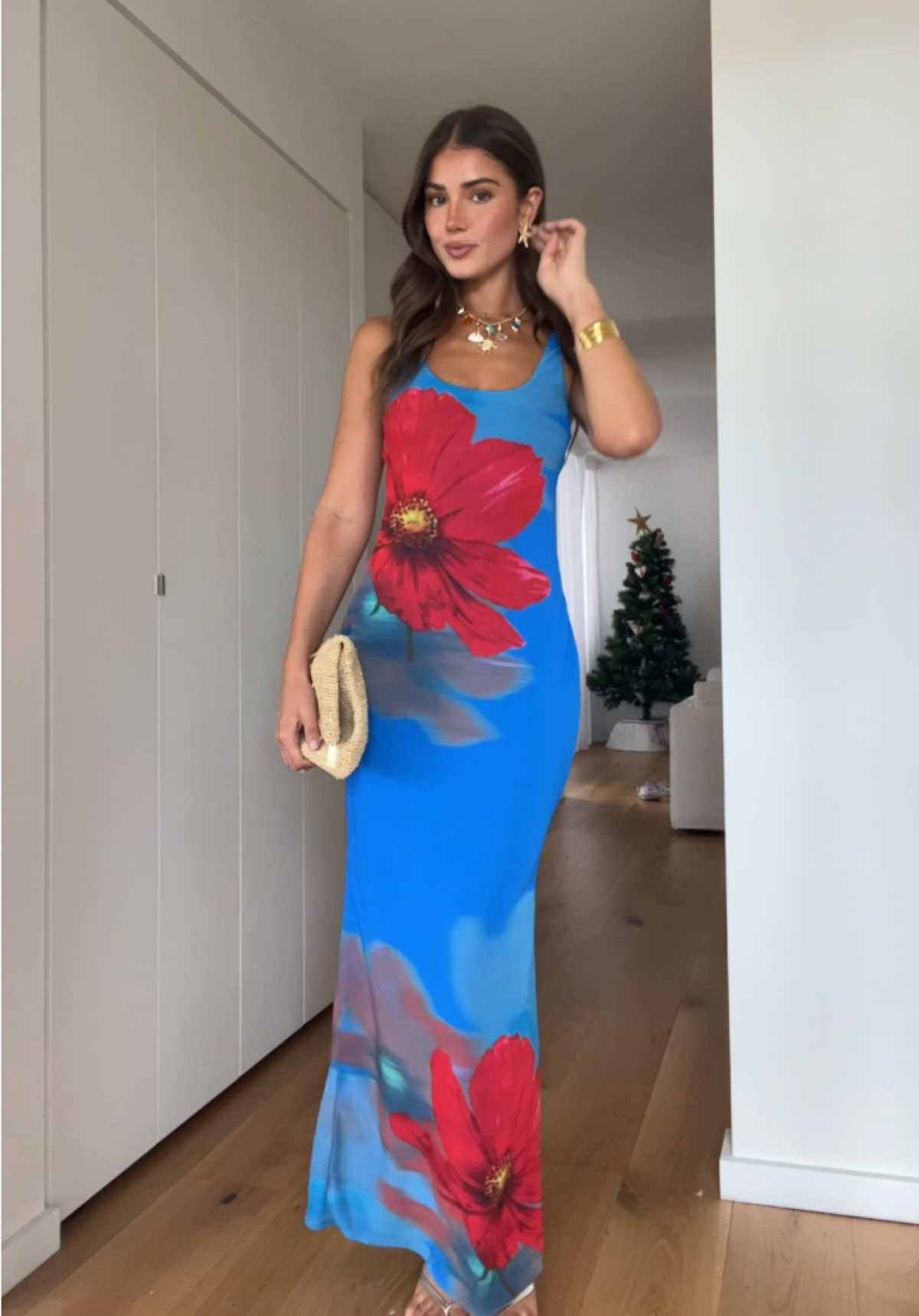 This dress 🤝🏽 me @White Fox Boutique final hours to shop the 30% off sitewide sale, use my code DEKOTATT to save! 