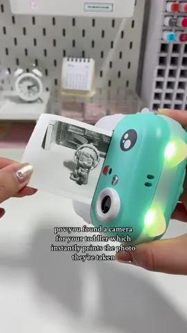 My toddlers new favourite thing!! Its so cool replace either! #mumhacks #toddlertok #photoprinter #camera #instantcamera #gift #spotlight #tiktokmademebuyit 