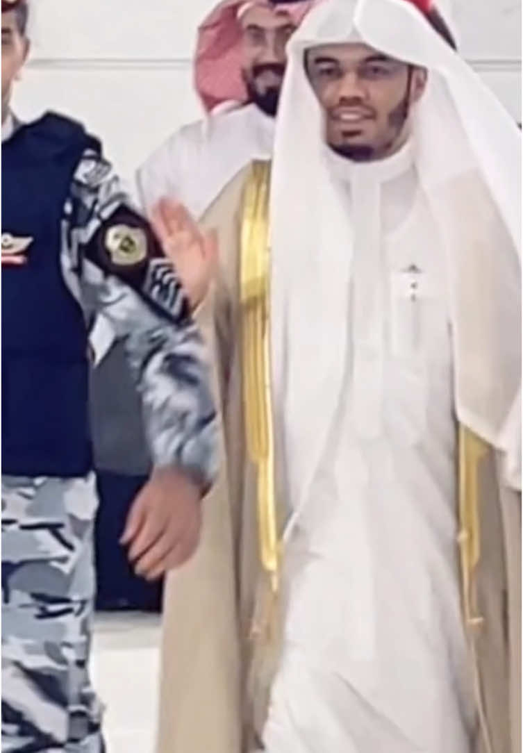 حفظك ربي ❤️❤️ . #ياسر_الدوسري #امام_الحرم_المكي 