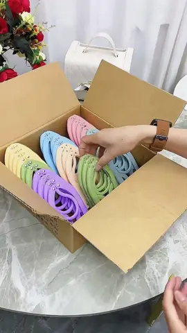 Folding clothes hanger, this one is very easy to use. Click on the yellow basket above to buy it. Thank you dear.#Home #goothing #fyp #foryou#TikTokShop