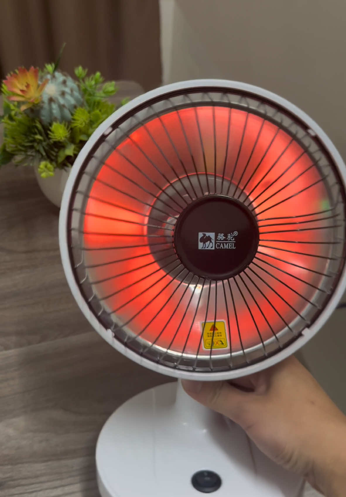 Mẫu quạt sưởi mini công suất cao 400w để bàn sử dụng cho mùa đông ấm áp, Máy sưởi ấm sử dụng cho gia đình văn phòng, phòng ngủ #xu#xuhuongr#trendingu#quatsuoiu#quatsuoiama#maysuoiamu#quatsuoiammuadonga#maysuoiminia#maysuoia#maysuoigoma#maysuoicamtay