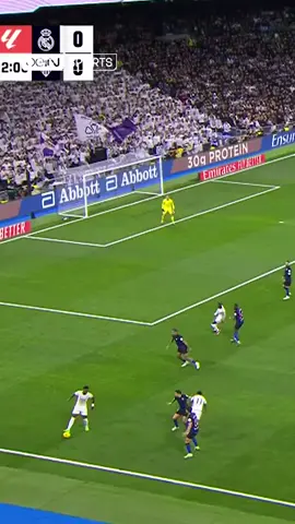 @Real Madrid C.F. @Vini Jr. #realmadridfc #vinicius #sombrero #goal #footbal #footballtiktok #foot #footballskills #skills #footballedit #footballtogether #dribble #but #goals 