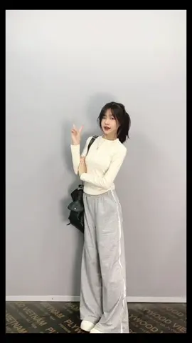 hình như áo này dangg hot 📍 #xhtiktok #xh #viral #phoidoxinh 