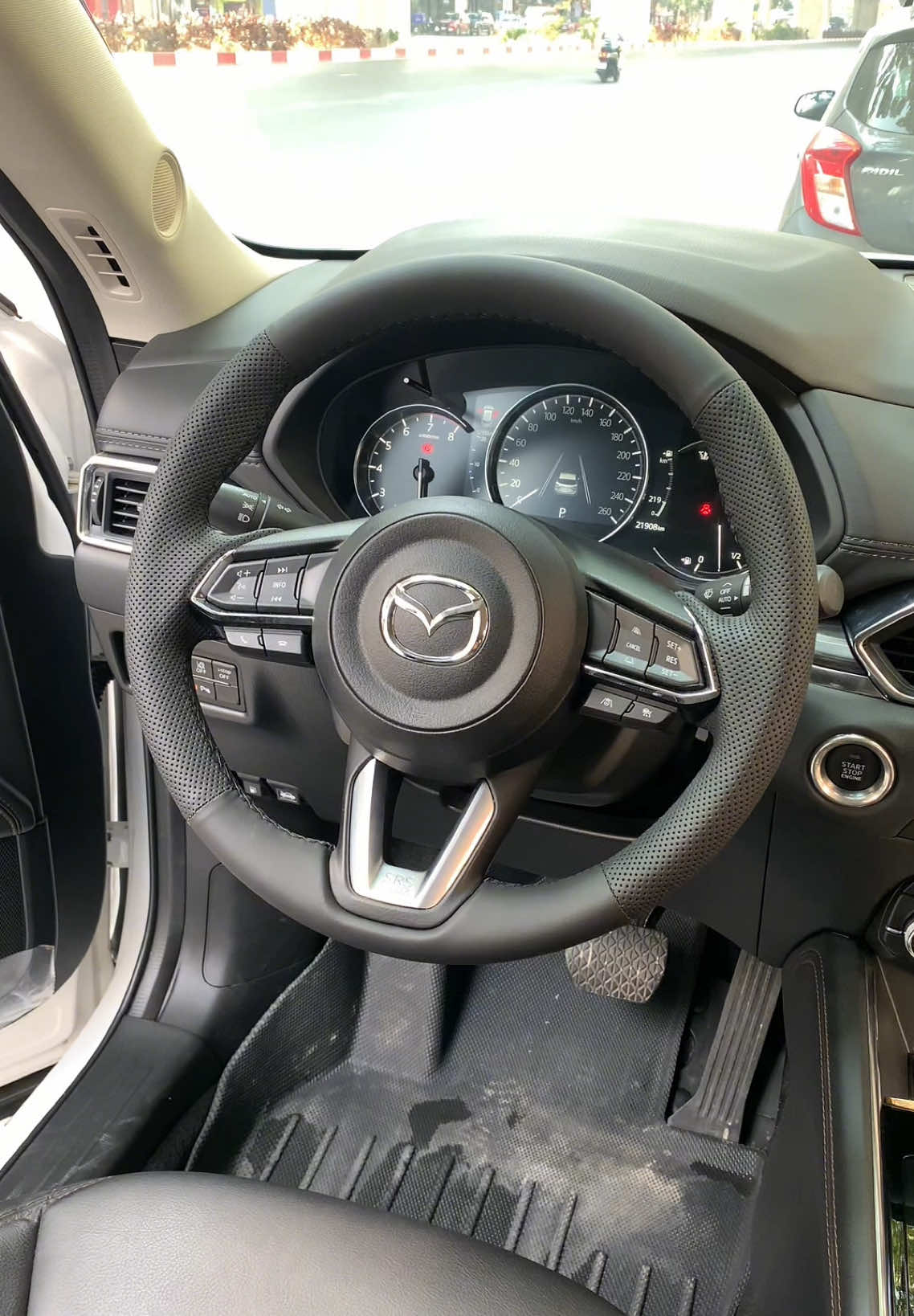 Khâu lớp da giữ zin cho Mazda Cx5 tăng size cầm đánh lái đầm chắc bám tay #cx52024 #mazdacx5 #mazda 