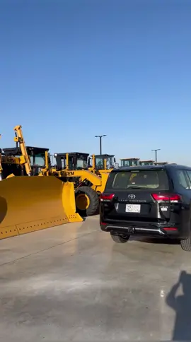 مشالله #شركة_حمد_الساير #معرض_الذيابي #نيوم_شرما_حقل_علقان #نيوم #معدات_ثقيله 