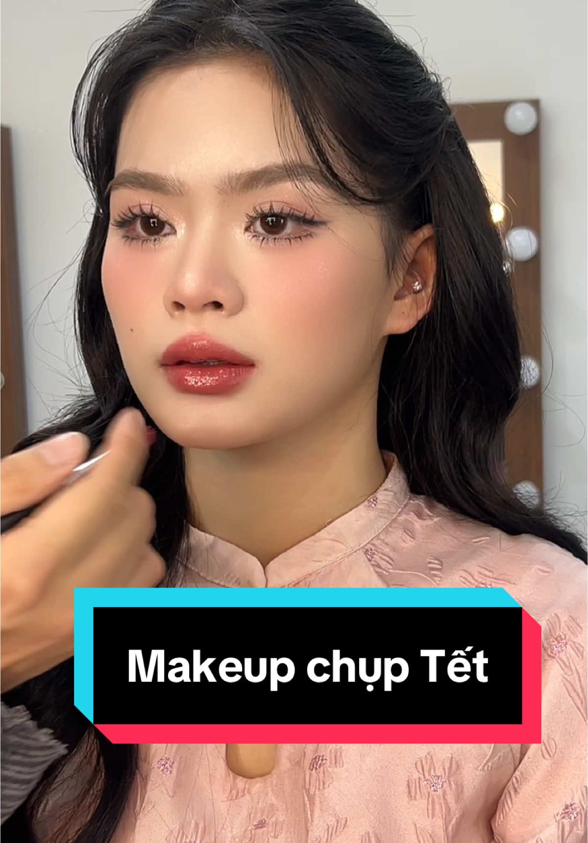 Chụp ảnh tết thui mấy đưa ơi  cùng @Thùy Dương #binhke #makeup #ximonamakeup  