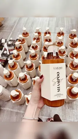 Tết sắp đến rồi 🫶ace nhanh tay sắm em nó nhé ❤️ dầu gội xã Lakmi luxury bên em chính hàng 100% cho ace đừng lo nhé #GoiXaLakmi  👉bên em thơm như nước hoa chống rụng tóc và mềm mượt đến 24h đặc biệt thơm như nước hoa lưu hương khó tạ   …… ace nhanh tay nhé ❤️ ju cả nhà nhiều 
