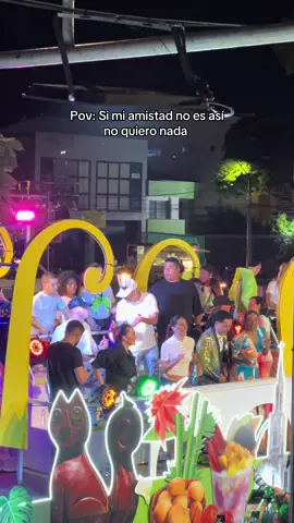 Estas dos  juntas es todo lo que esta bien  #feriadecali @Greeicy @Lina Tejeiro 