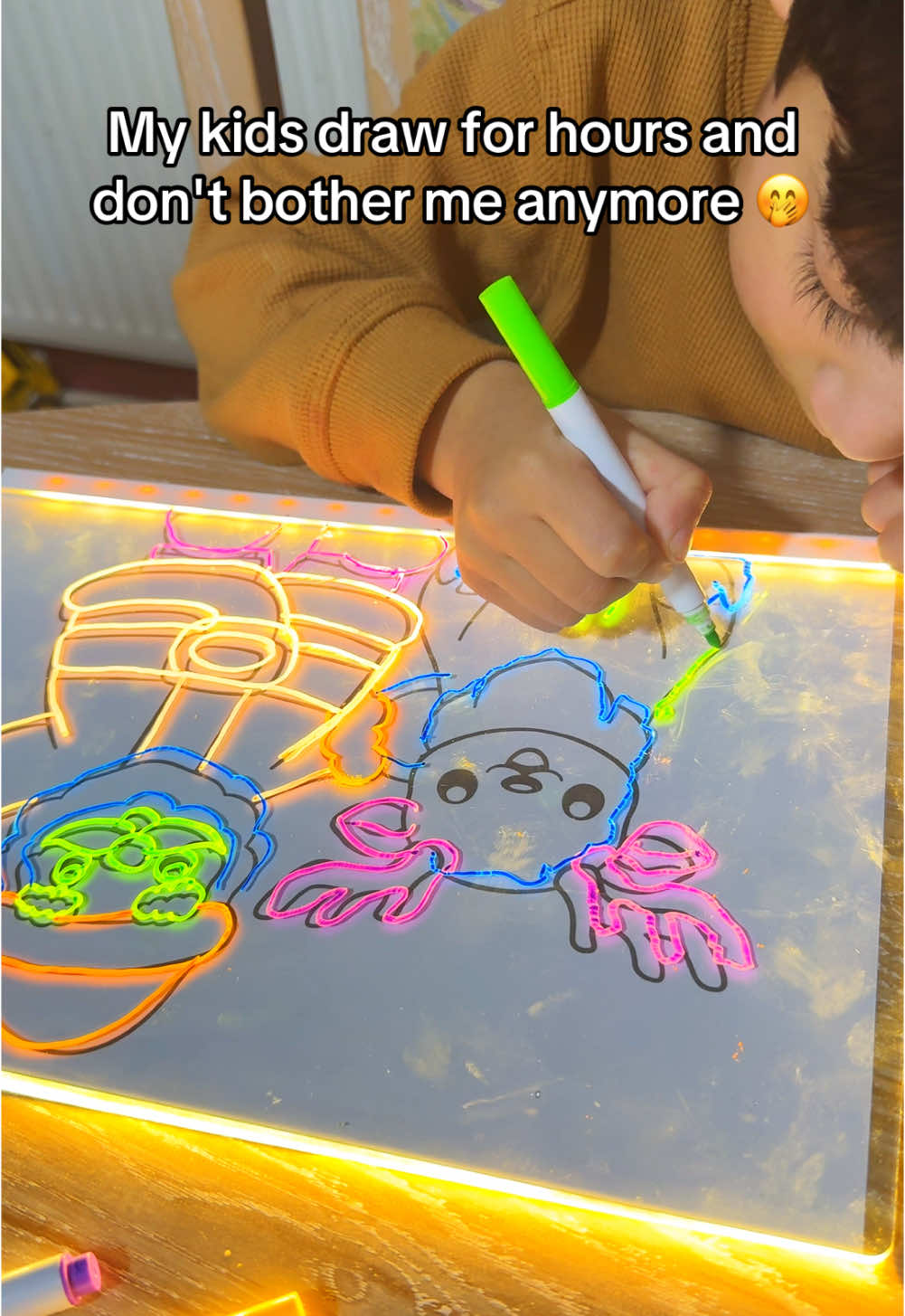 Save kids from Ipad. #magicglowpad #christmas2024 #ledlightpad #happynewyear 