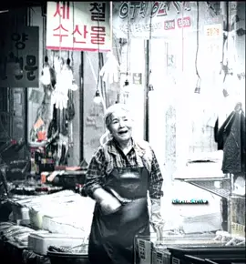 I liked his visit and his kindness to his former colleague. 🥺🥺 #squidgame #kdrama #leejungjae #squidgames2 #squidgameedit 