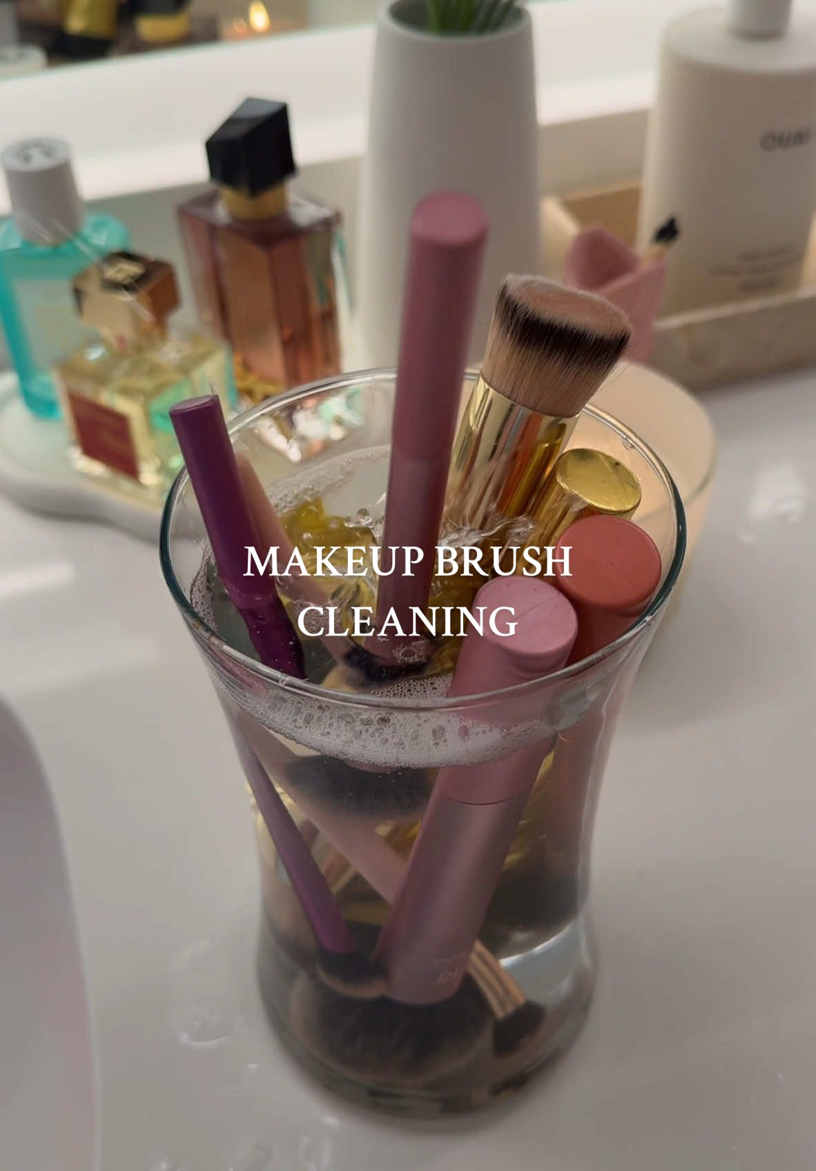 here’s your reminder to clean your makeup brushes !! 🫧🧼🧴💕 #asmr #asmrsounds #makeupbrushcleaning #makeup #CleanTok #satisfying #aesthetic #brushcleaning #satisfyingclean #organizedhome #viral 