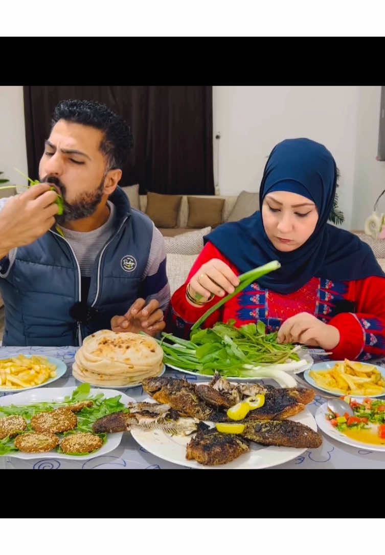 تحدي اكل السمك المشوي ✨️ الطعميه والبصل الاخضر✨️مركزين معانا😜#مروه_وسليمان #تحديات_مروه_وسليمان 