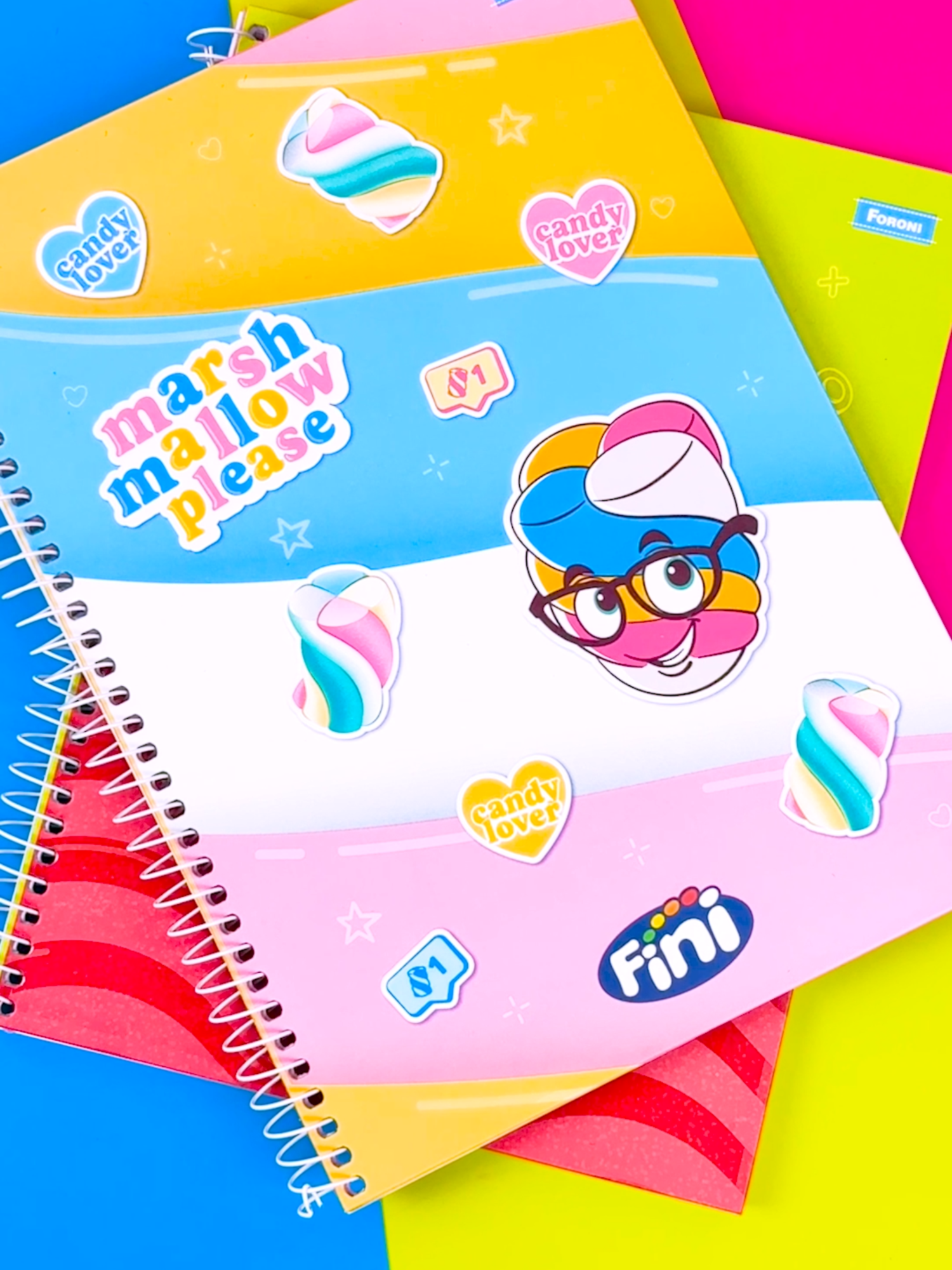 Estudar ficou mais doce! 🍭📖 Conheça os cadernos FINI da Foroni e traga um toque especial cheio de aroma para as suas anotações.  Comente seu favorito e siga para mais!  #CadernosFINI #MaterialEscolar #VoltaAsAulas #Foroni #VoltaAsAulas2025