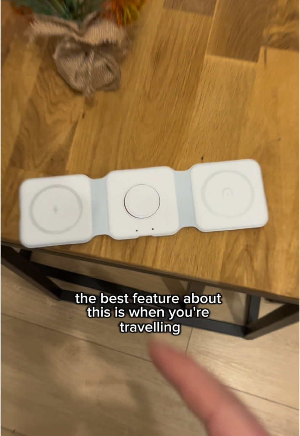 Travel wise this just make my life a lot easier to not forget anything… #wirelesscharger #3in1charger #travel #tiktokmademebuyit 