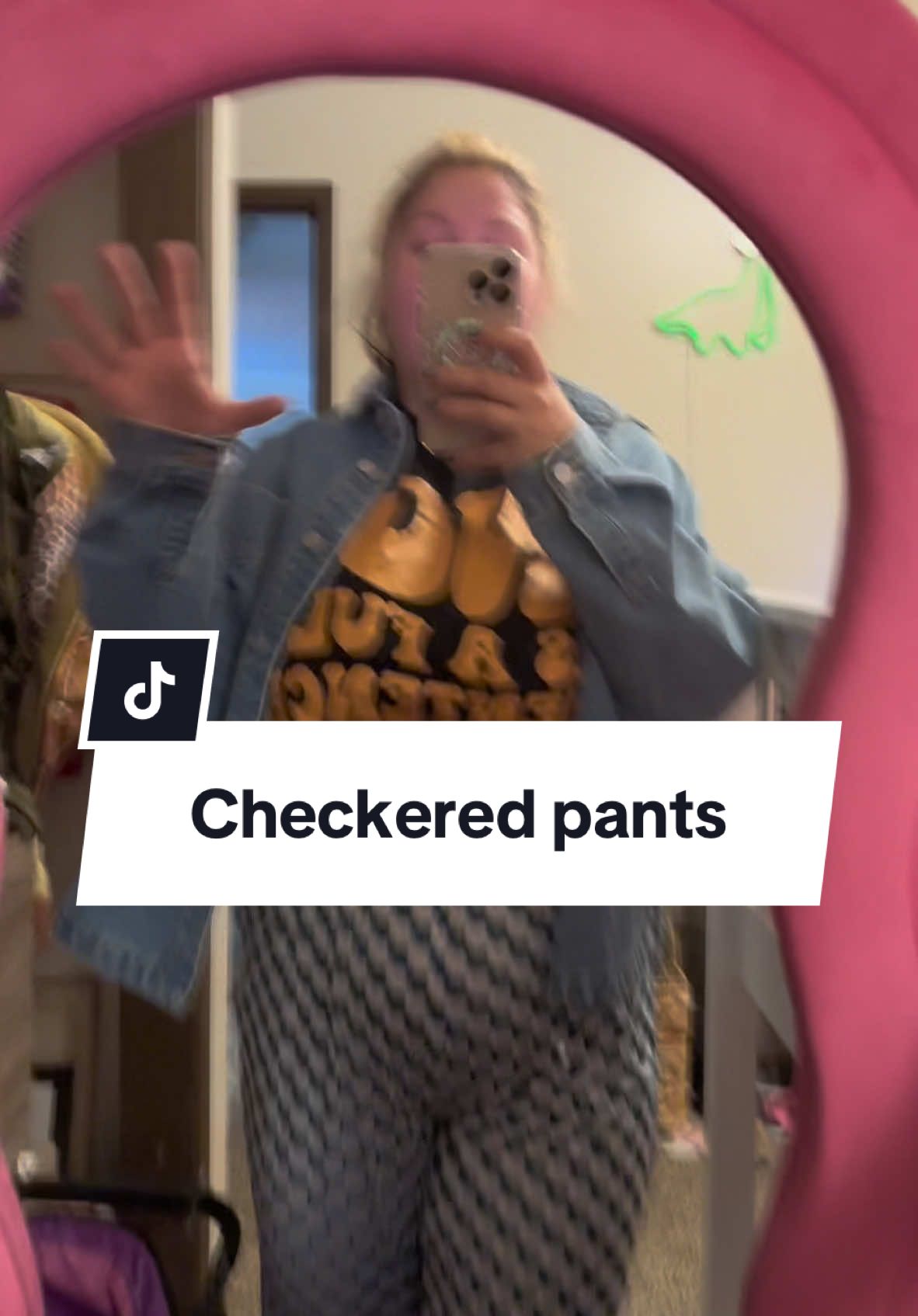 These checkered pants are a vibe!!! #pants #teacherootd #teacheroutfits #funoutfits #summeroutfits #OOTD 