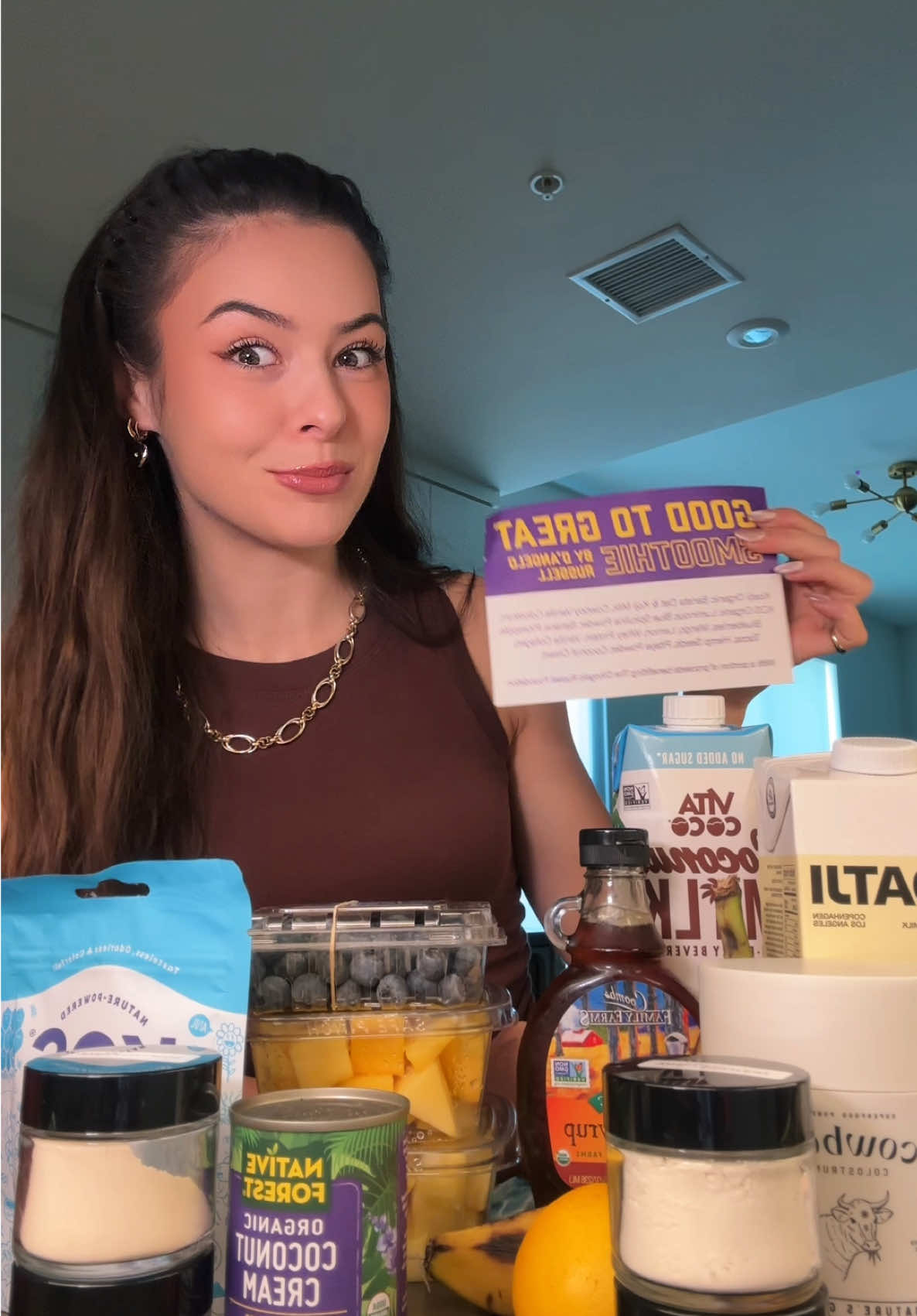 making Erewhons good to great smoothie🌎 @Vita Coco @Cowboy Colostrum @KOATJI 