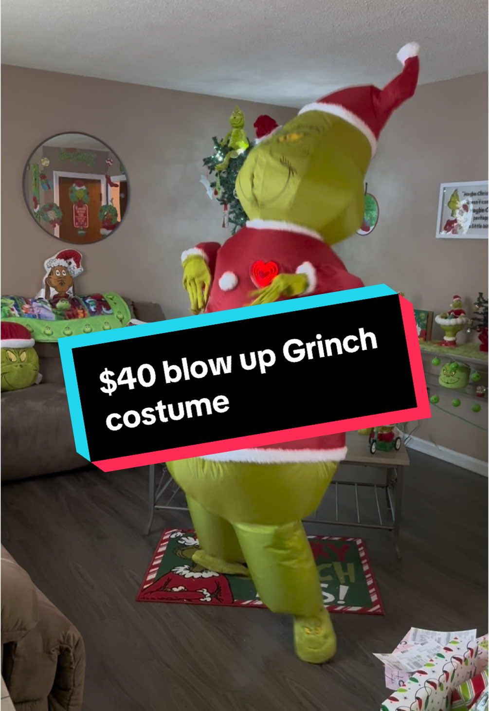 Best $40 i ever spent on this Blow Up Grinch  costume 😂😂  #grinchmas  #grinchtiktok  #merrychristmas #foryourpage  #thisisme  #ctforyou #blowup #viraltiktok 
