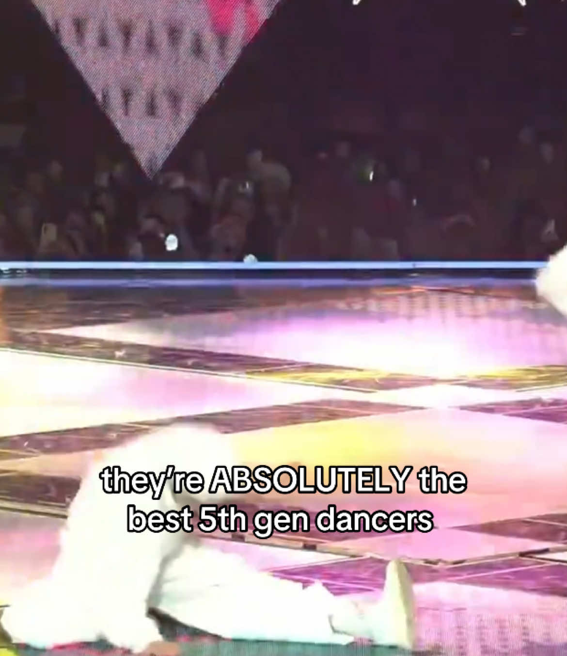 SION’S JAZZ SPLIT HELLO… and are yushi’s knees okay?? 😭😭 #fyp #nct #nctwish #yushi #sion #kpop #sbsgayodaejeon